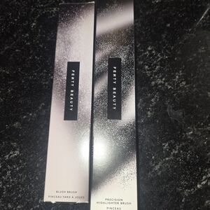 Fenty Beauty Blush and Highlighter Brush Set